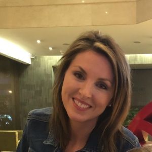 Meet your Posher, Debbie